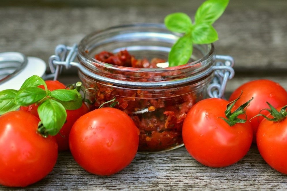 Eingelegte Tomaten in Öl