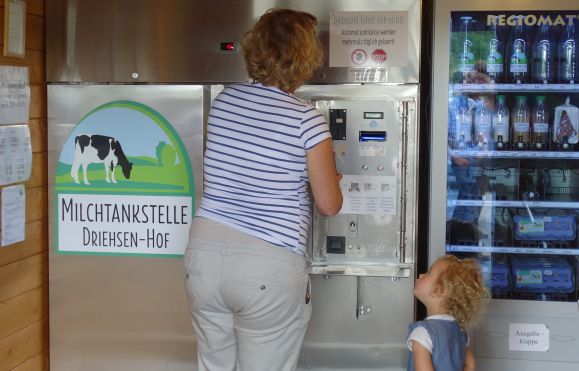 24 h: MILCH- UND WARENAUTOMATEN
