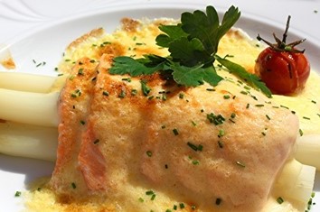 Überbackene Spargelrollen